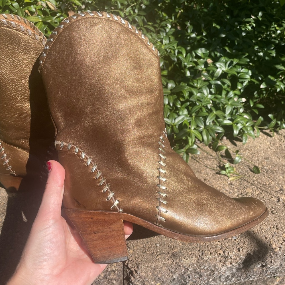 VINTAGE 70s  1970's ELIOT Bronze Gold Leather MID CALF Heel BOOTS Size 37 Italy - Picture 3 of 8